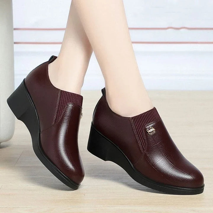 Switolina - Scarpe Alla Moda Con Zeppa In Pelle