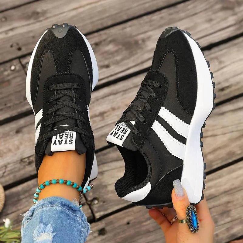 Lariesa - Sneakers Con Chiusura a Lacci e Strisce a Contrasto