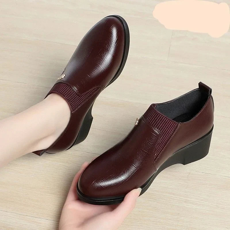 Switolina - Scarpe Alla Moda Con Zeppa In Pelle