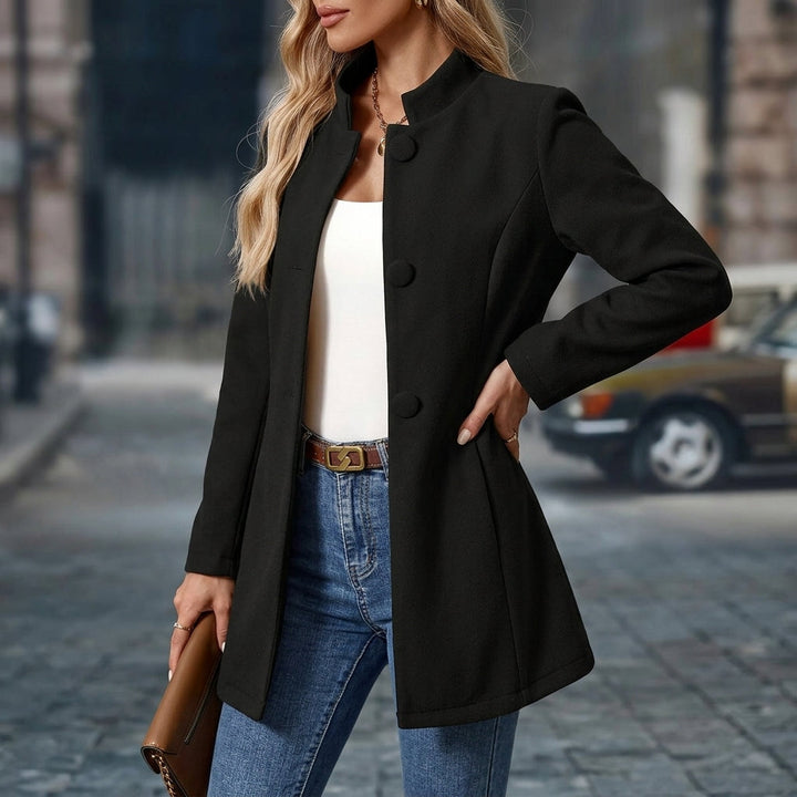 Liselotte - Cappotto Lungo Senza Colletto con Abbottonatura Frontale