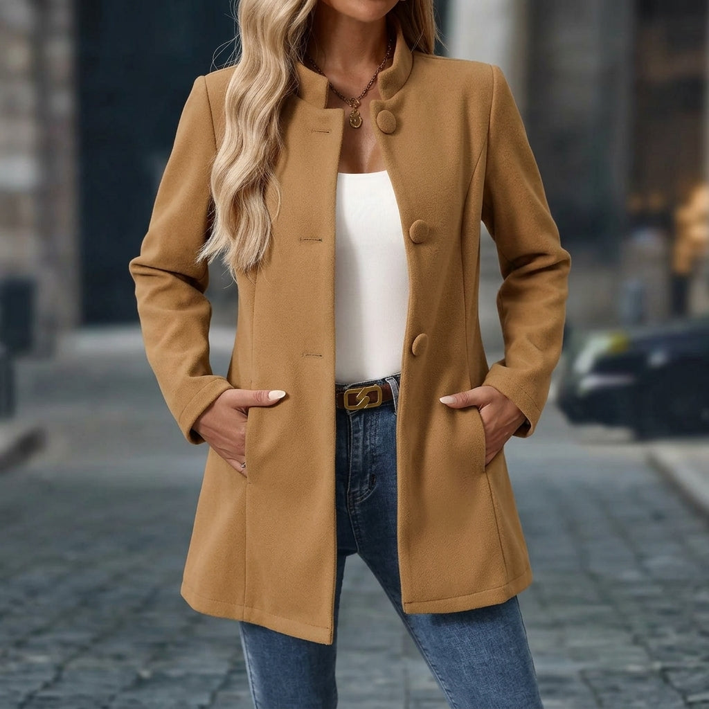 Liselotte - Cappotto Lungo Senza Colletto con Abbottonatura Frontale