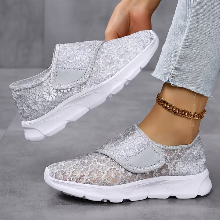 Sabyne - Scarpe da Ginnastica Con Pizzo Floreale e Chiusura a Strappo