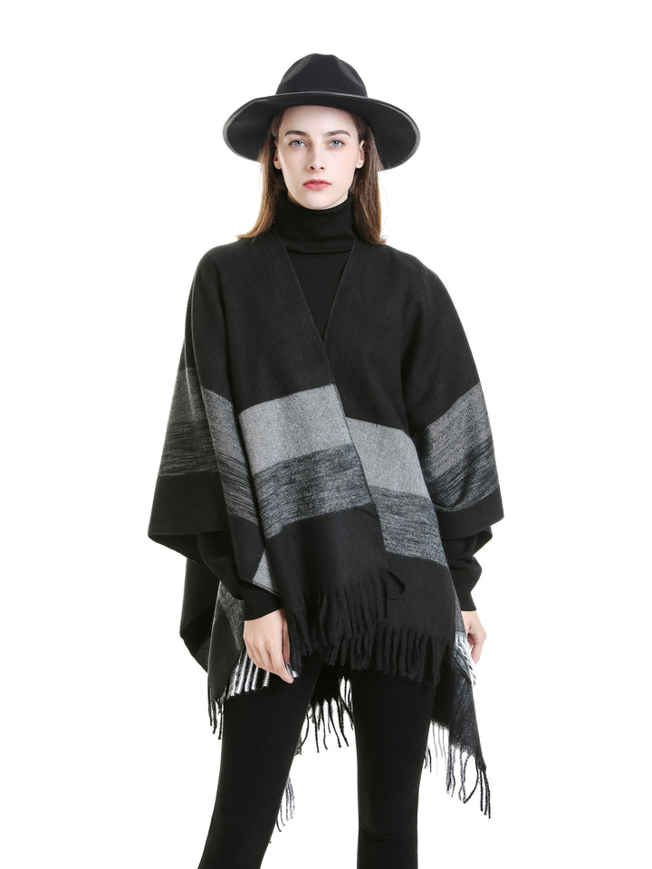Kyrine - Poncho Scialle Con Frange E Motivo Geometrico