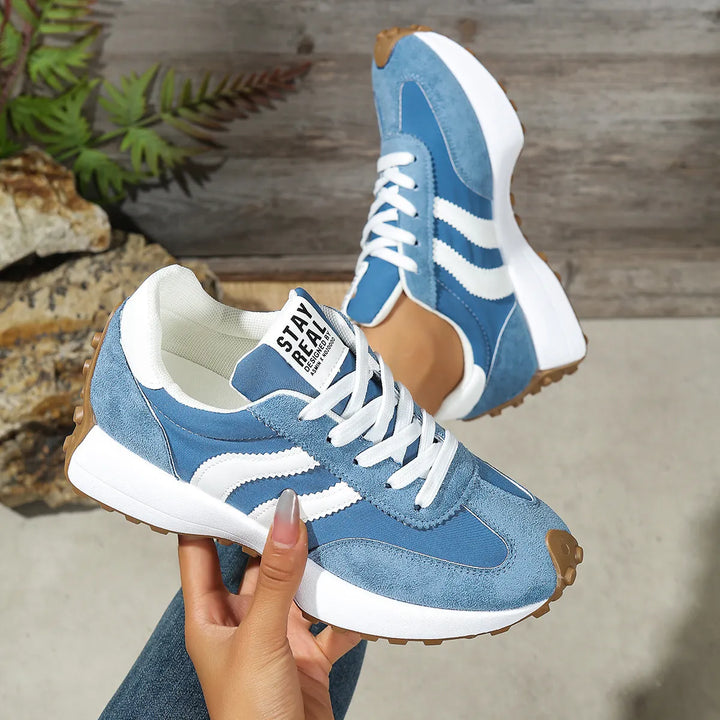Lariesa - Sneakers Con Chiusura a Lacci e Strisce a Contrasto