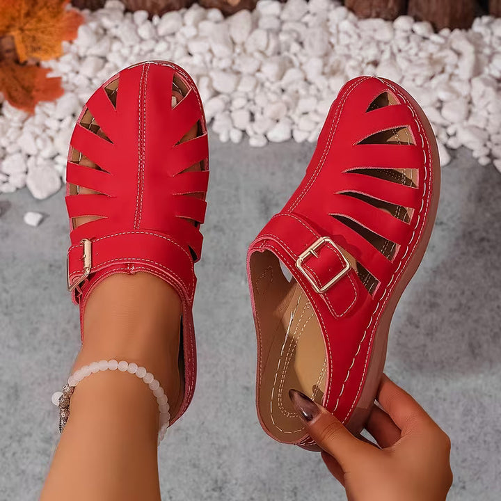 Alvena - Sandali Piatti Con Punta Chiusa Cut out e Fibbia