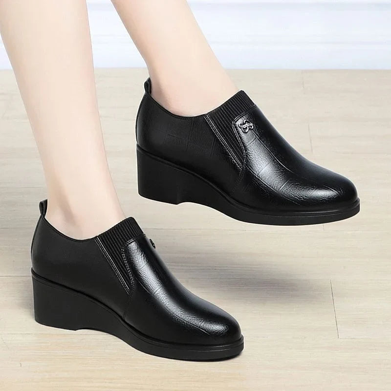 Switolina - Scarpe Alla Moda Con Zeppa In Pelle