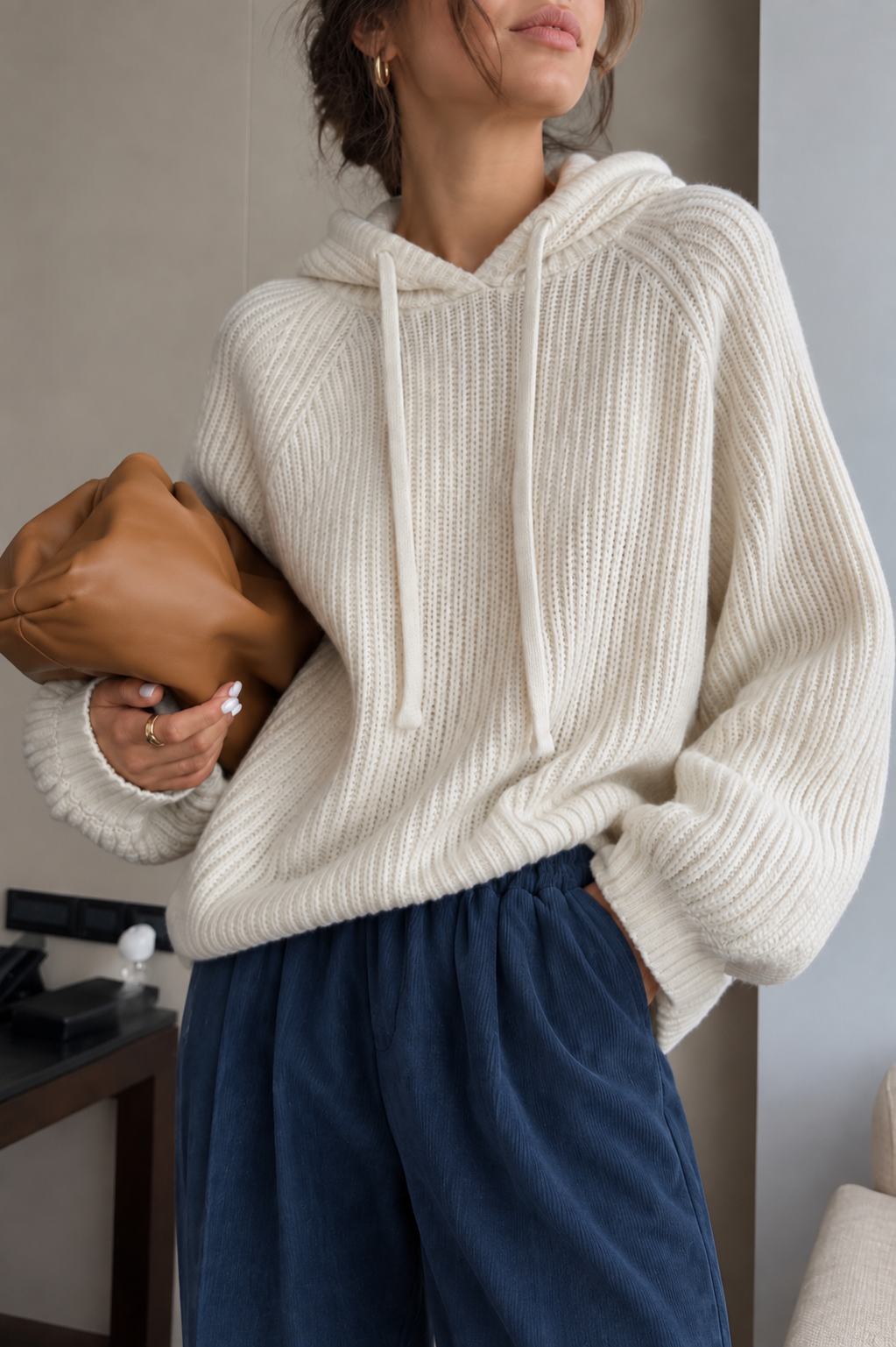Sasithon - Maglione Con Cappuccio E Coulisse in Maglia a Coste