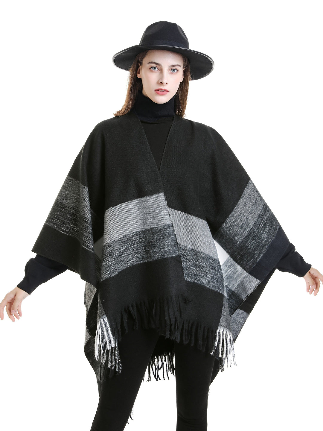 Kyrine - Poncho Scialle Con Frange E Motivo Geometrico