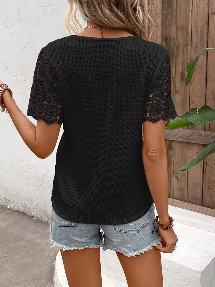 Sinna - Top a Maniche Corte Con Scollo a V E Inserti in Pizzo