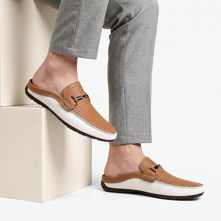 Mounir - Mules Casual Con Schiena Scoperta E Dettagli in Metallo