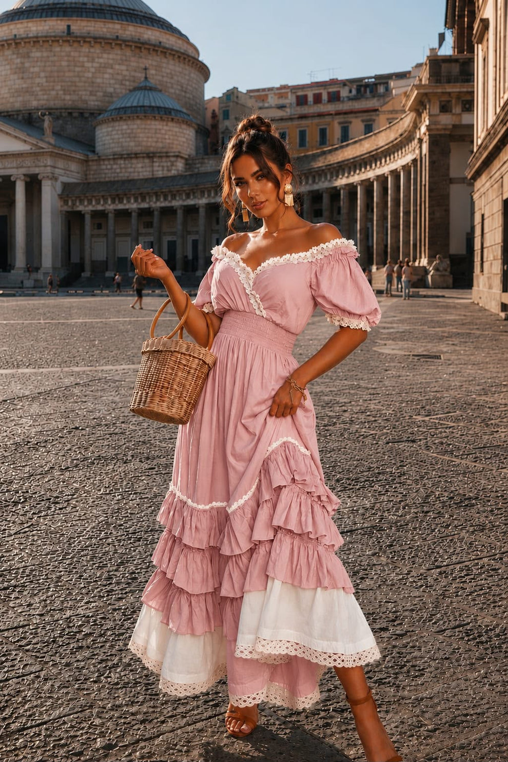 Naeun - Abito Maxi Con Spalle Scoperte Balze e Bordi in Pizzo