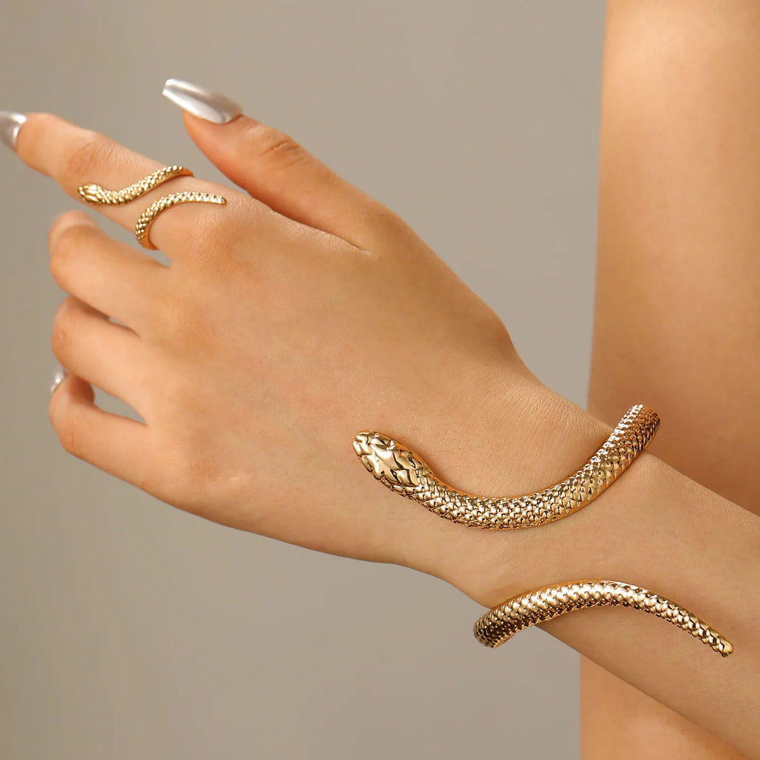 Zevella - Set Composto Da Bracciale E Anello Con Motivo a Serpente Scolpito